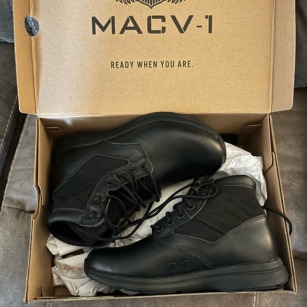 Brand new in box Unisex GORUCK MACV-1 black leather boots.